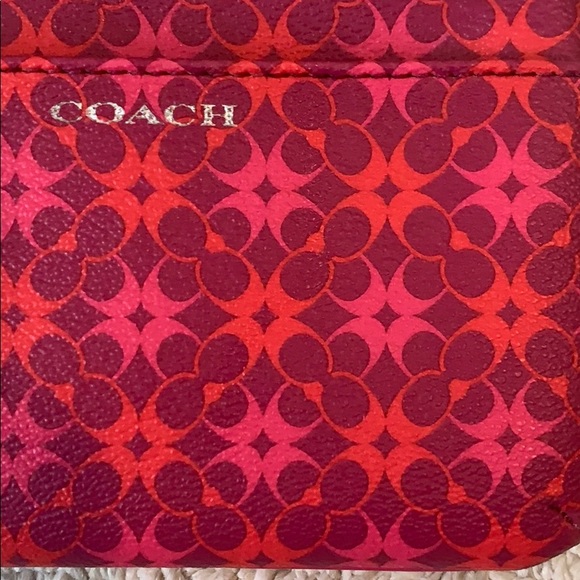 Coach wristlet - Picture 2 of 2